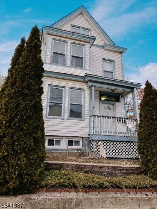 317 N 8th St, Prospect Park, NJ, 07508-2113 | Card Image