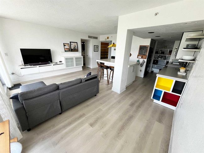 UNIT-405 - 470 3 Rd St S, Condo with 2 bedrooms, 2 bathrooms and null parking in SAINT PETERSBURG FL | Image 16
