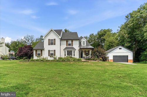 304 Mill Pond Ln, Oxford, PA, 19363-4203 | Card Image