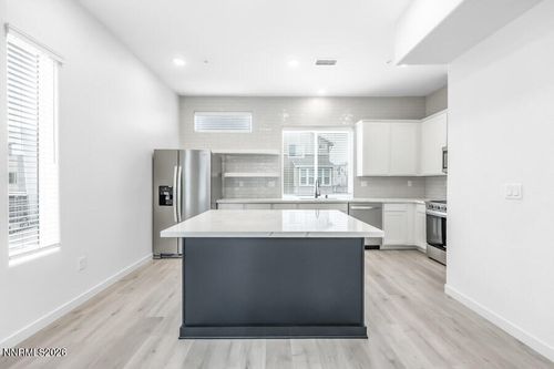 32-160 Rissone Ln, Reno, NV, 89503-4931 | Card Image