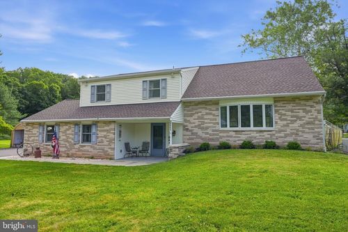 3965 Regina Pl, Doylestown, PA, 18902-5439 | Card Image