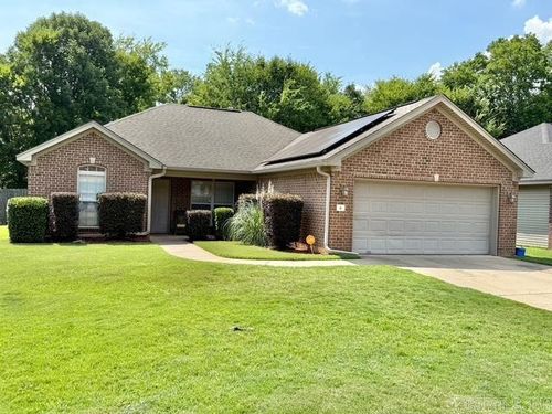 6 Cobblestone Creek Ct, Little Rock, AR, 72210-4779 | Card Image