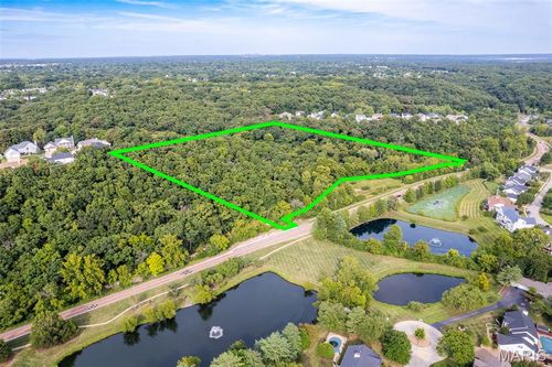 1110 Kiefer Creek Rd, Ballwin, MO, 63021-6041 | Card Image