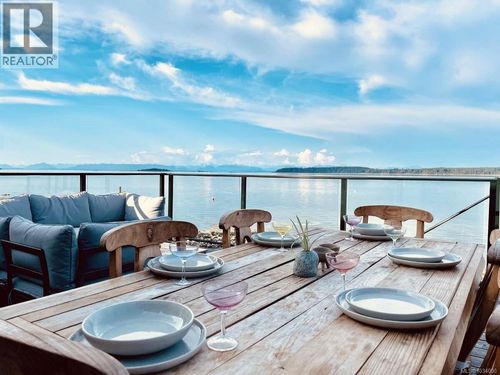 5696 Island Highway S, Union Bay, BC, V0R3B0 | Card Image