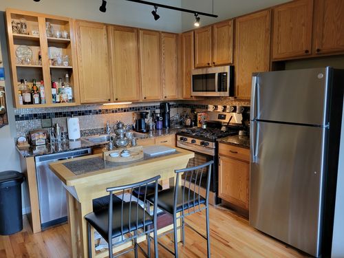 apt-211-2001 Calumet Ave, CHICAGO, IL, 60616-1564 | Card Image