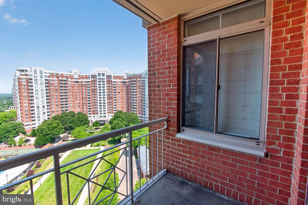 Residential in ROCKVILLE 4