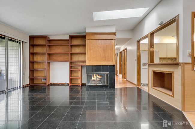 352 Lancaster Ct, Townhouse with 2 bedrooms, 2 bathrooms and null parking in Piscataway NJ | Image 4
