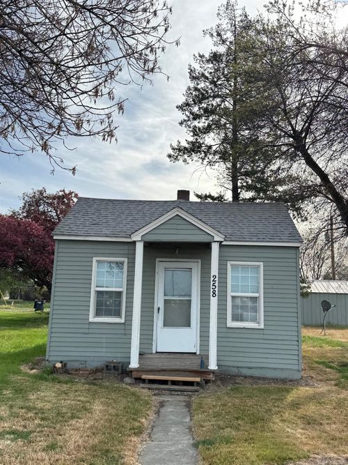 258 S Burke Ave, Connell, WA, 99326 | Card Image