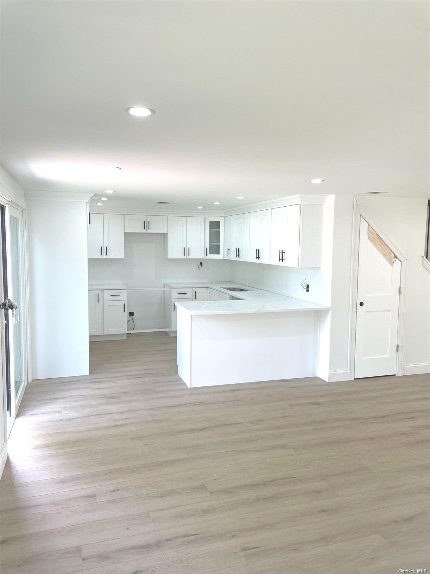 Sand Ln, Islandia, NY 11749