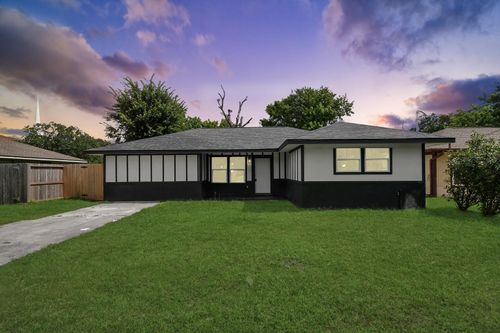 213 W 8th St, Deer Park, TX, 77536-2664 | Card Image