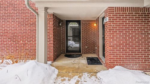 1577 Addington Ln, Ann Arbor, MI, 48108-8955 | Card Image