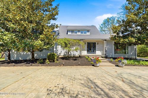 11805 Cedardale Rd, Anchorage, KY, 40223-2311 | Card Image