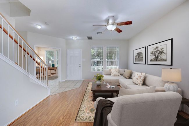 Living area with virtual staging | Image 6