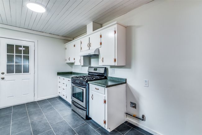 1230 Bellaire Dr, House other with 3 bedrooms, 2 bathrooms and null parking in Grapevine TX | Image 8