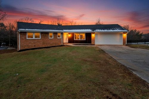 5257 Luwana Dr, Roanoke, VA, 24018-3323 | Card Image