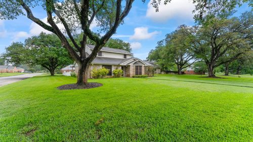 1645 9th St, Hempstead, TX, 77445-6050 | Card Image