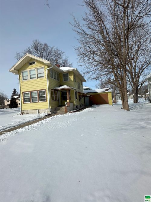 611 W 5th Street, Storm Lake, IA, 50588 | Card Image