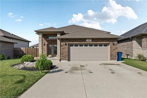 47 Molengraaf Way, Chatham, ON, N7M0A1 | Card Image