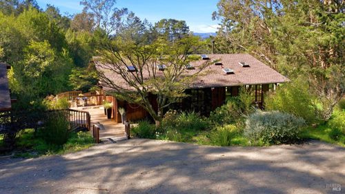 4142 Burnside Rd, Sebastopol, CA, 95472-9196 | Card Image