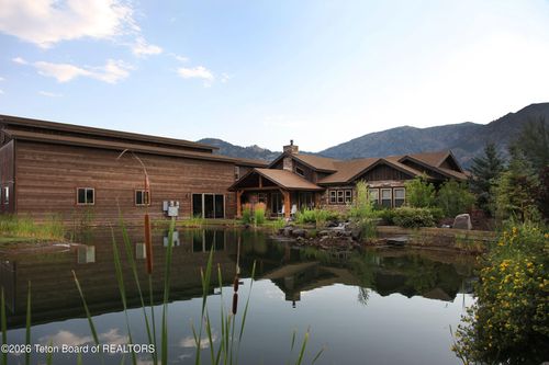 160 E Reserve Dr, Alpine, WY, 83128 | Card Image