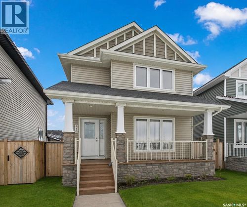 610 Stonebridge Common, Saskatoon, SK, S7T0M9 | Card Image
