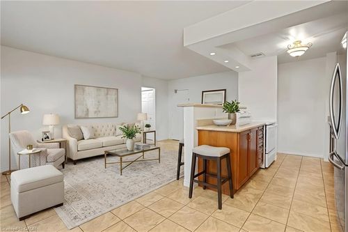 114-793 Colborne St, Brantford, ON, N3S7J3 | Card Image