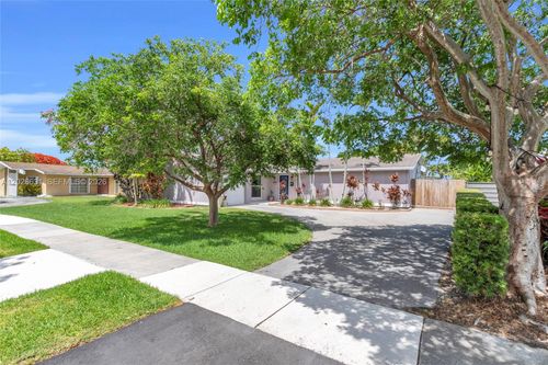18645 Sw 90th Ave, Cutler Bay, FL, 33157-7941 | Card Image