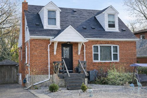 237 Ferris Rd, East York, ON, M4B1H2 | Card Image