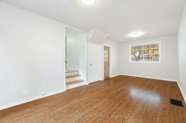 334 Oakwood Dr, House other with 3 bedrooms, 3 bathrooms and 2 parking in Burlington ON | Image 11