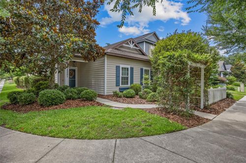 8251 78th Ln, GAINESVILLE, FL, 32608-9845 | Card Image