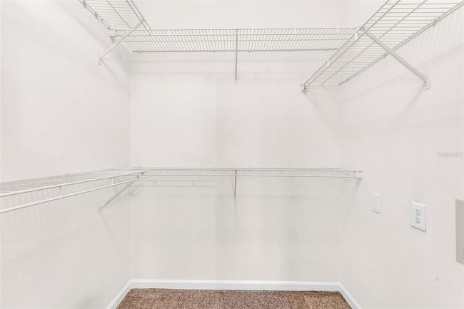 Walk-in Closet | Image 23