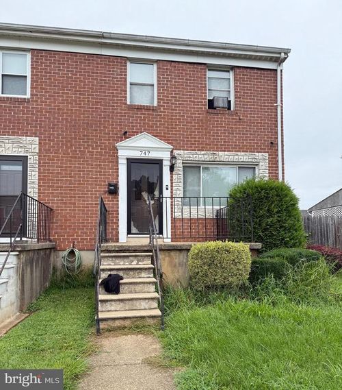 747 Seawall Rd, ESSEX, MD, 21221-3940 | Card Image