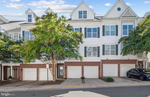 201-13947 Hollow Wind Way, WOODBRIDGE, VA, 22191-6057 | Card Image