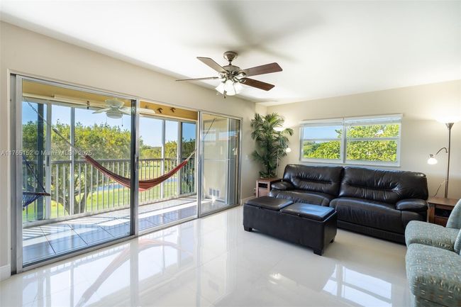 APT-415K - 1300 Sw 125 Th Ave, Condo with 2 bedrooms, 2 bathrooms and null parking in Pembroke Pines FL | Image 16