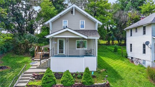 1646 Saxonburg Blvd, Tarentum, PA, 15084-2310 | Card Image