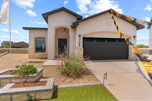 428 Plateau Dr, Socorro, TX, 79927-3567 | Card Image