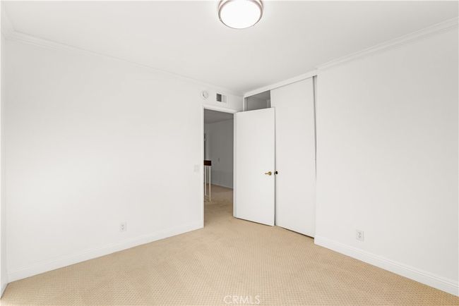 19 Alameda, House other with 5 bedrooms, 3 bathrooms and 2 parking in Irvine CA | Image 32