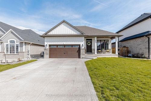 15 Muirfield Dr, Saint Thomas, ON, N5R0K3 | Card Image