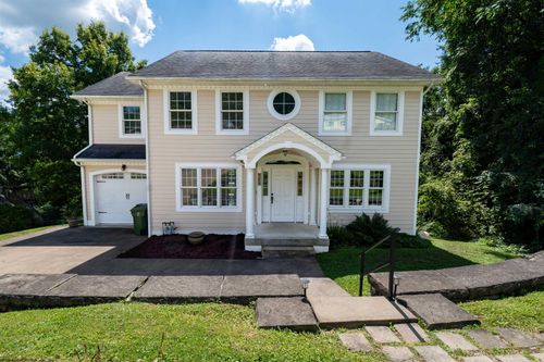 356 Charleston Avenue, Morgantown, WV, 26501 | Card Image