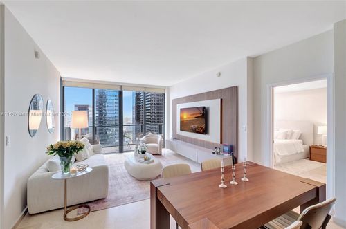 apt-3003-88 Sw 7th St, Miami, FL, 33130-3771 | Card Image