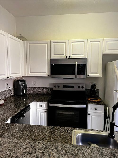 28-10775 Nw 83rd Ter, Doral, FL, 33178-1691 | Card Image