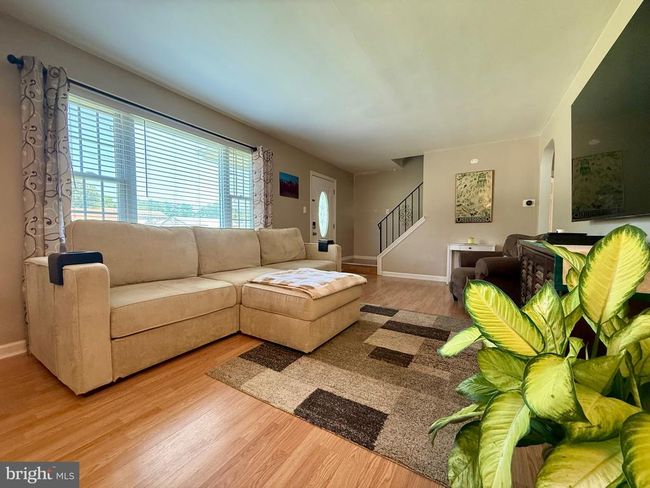 566 S Forklanding Rd, House other with 4 bedrooms, 2 bathrooms and null parking in MAPLE SHADE NJ | Image 5
