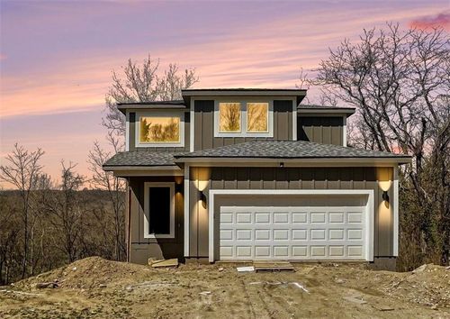 5516 Nw Verlin Dr, Kansas City, MO, 64152-3233 | Card Image