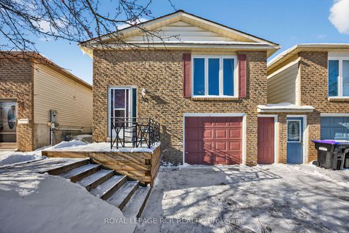 30 Longview Dr, Bradford, ON, L3Z2H2 | Card Image