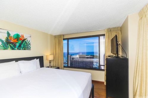 2502-1778 Ala Moana Blvd, Honolulu, HI, 96815-1617 | Card Image