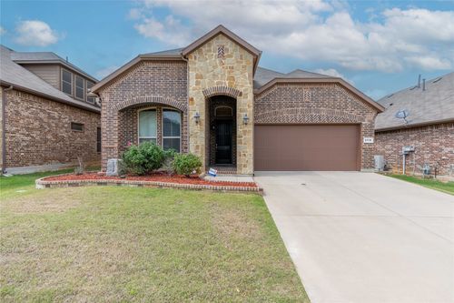 2116 Moonsail Ln, Denton, TX, 76210-1479 | Card Image