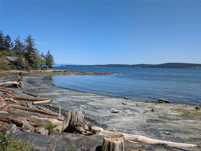 Smugglers Park beach | Image 17