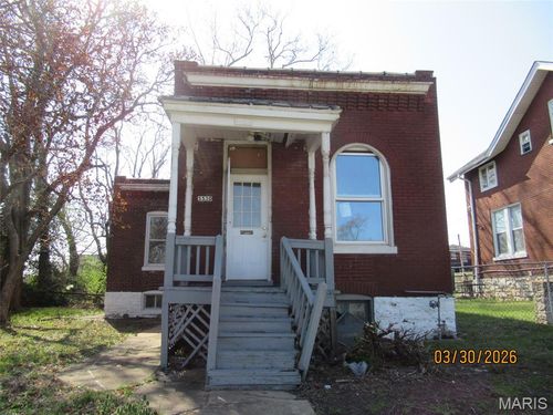 5530 Partridge Ave, Saint Louis, MO, 63120-2418 | Card Image