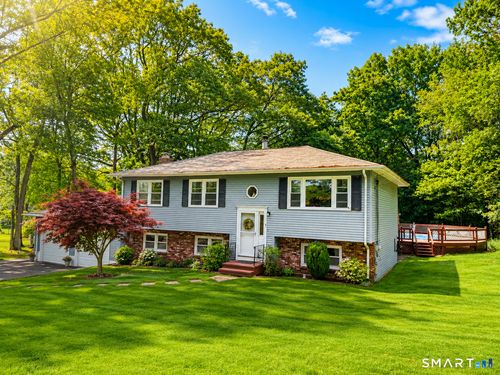 9 Garry Dr, East Haven, CT, 06513-1266 | Card Image