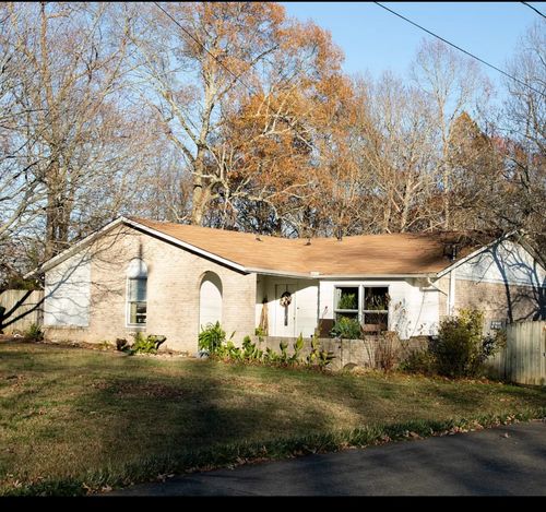 128 Robin Hood Rd, Dickson, TN, 37055-2727 | Card Image